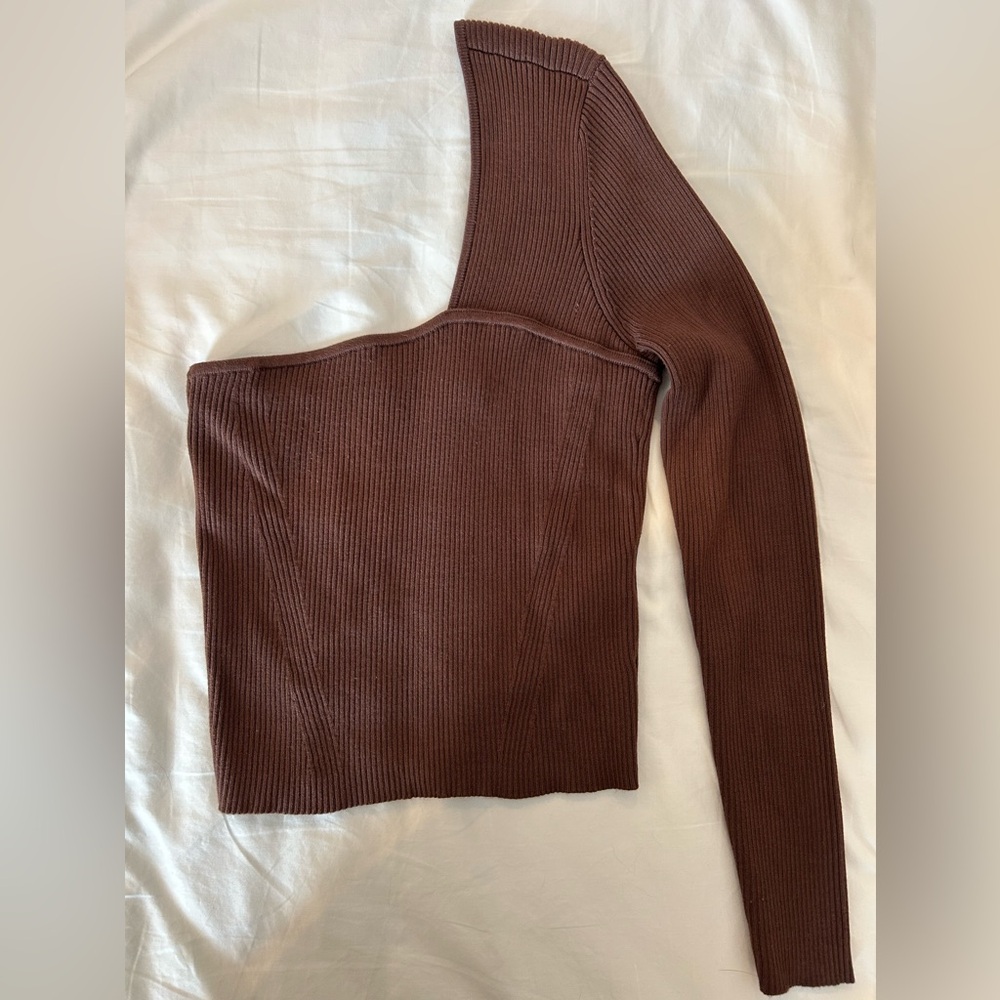 Abercrombie & Fitch Asymmetrical Slim Sweater